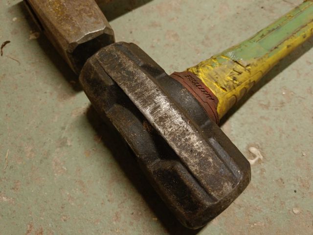 826318-9 Sledgehammer, Chain block and Splice cable