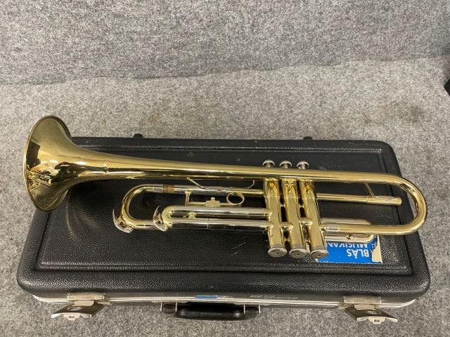 828710-12 Trumpet Besson 600 with two nozzles