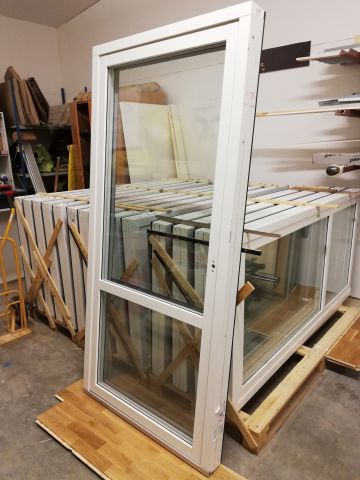 885571-1 Window door NorDan K1 right hung 10-21 (new / unused)