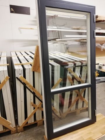 885571-2 Window door NorDan K1 right hung 10-21 (new / unused)