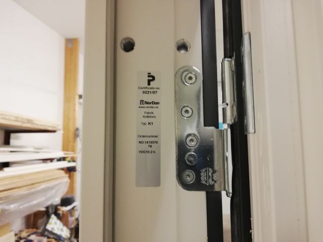 885571-3 Window door NorDan K1 right hung 10-21 (new / unused)