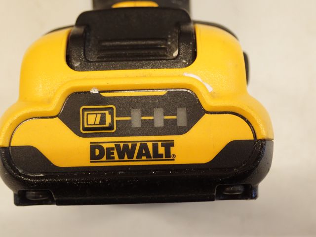 861561-14 Screwdriver DeWalt