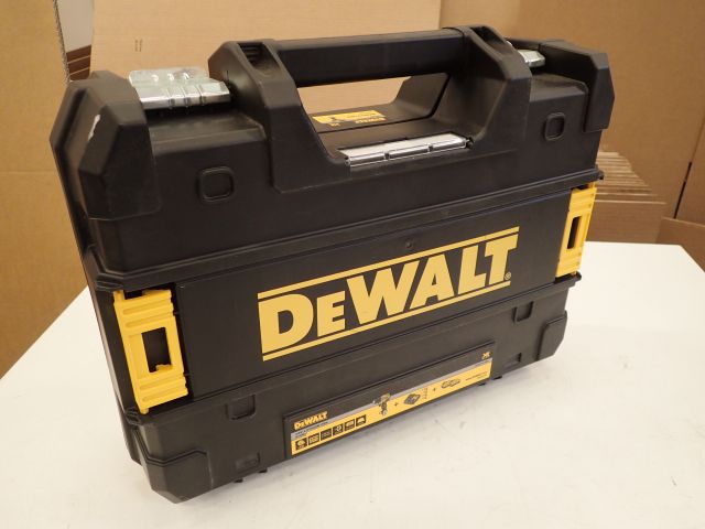 861561-17 Screwdriver DeWalt