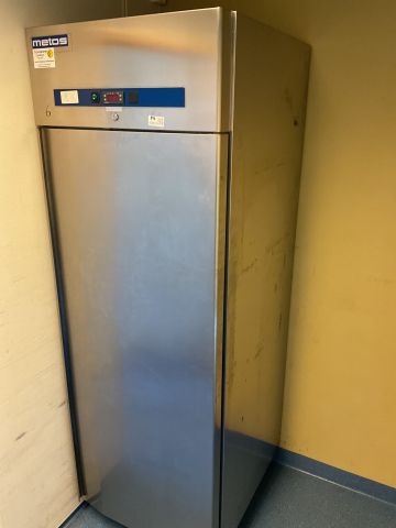 836875-5 Refrigerator Metos