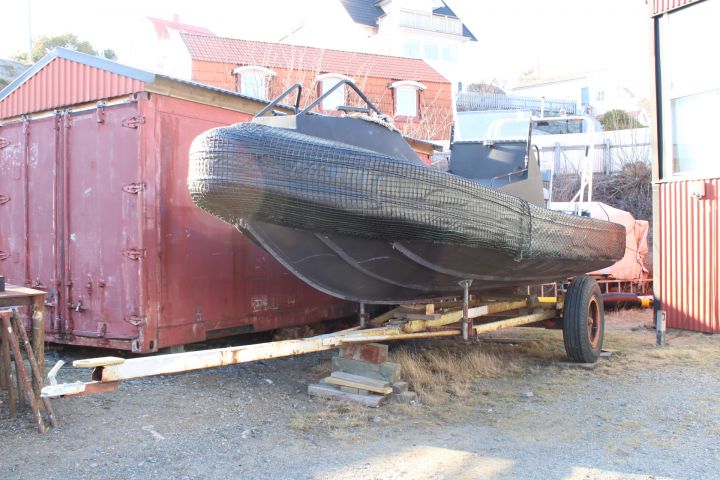 885207-1 MOB boat * Frb boat * Sea Bear 23. Only 450 hours on the engine