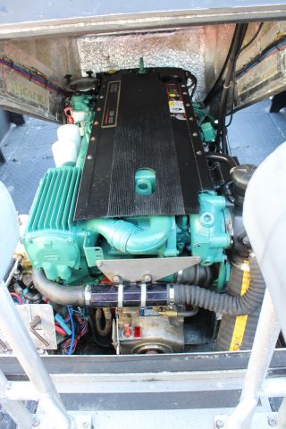 885207-14 MOB boat * Frb boat * Sea Bear 23. Only 450 hours on the engine