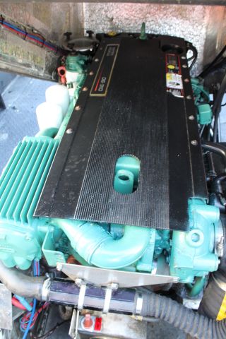 885207-18 MOB boat * Frb boat * Sea Bear 23. Only 450 hours on the engine