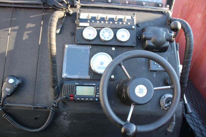 885207-19 MOB boat * Frb boat * Sea Bear 23. Only 450 hours on the engine