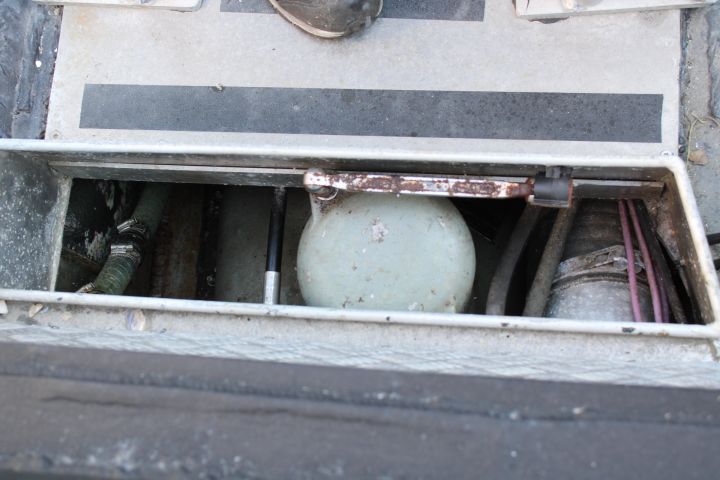 885207-25 MOB boat * Frb boat * Sea Bear 23. Only 450 hours on the engine