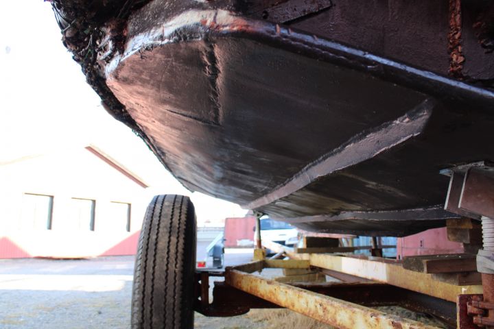 885207-31 MOB boat * Frb boat * Sea Bear 23. Only 450 hours on the engine