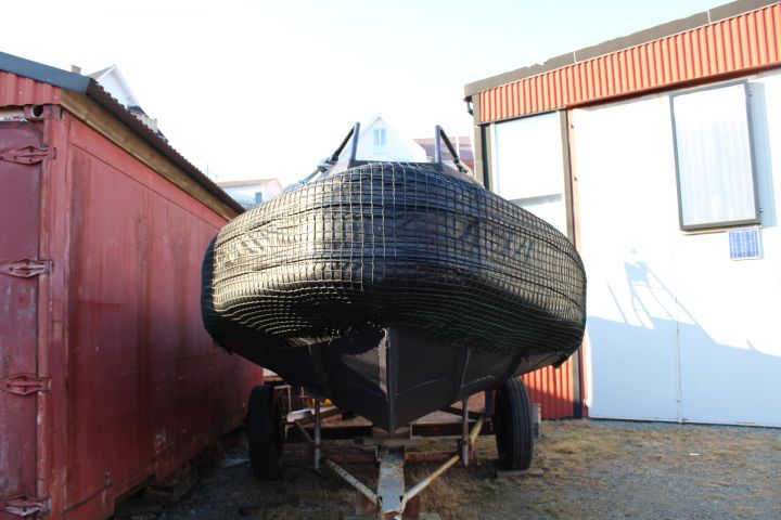 885207-33 MOB boat * Frb boat * Sea Bear 23. Only 450 hours on the engine