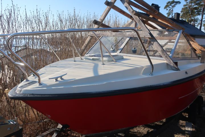 889556-14 Norcem Day 21 DC with unused volvo penta B230 [renovation project started]