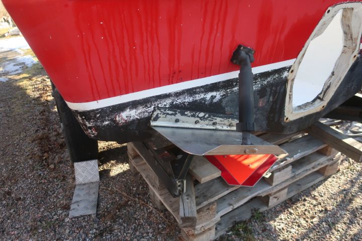 889556-21 Norcem Day 21 DC with unused volvo penta B230 [renovation project started]