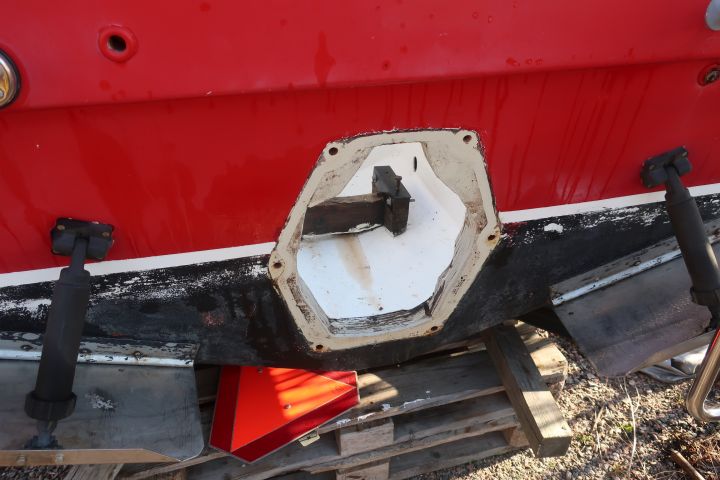 889556-22 Norcem Day 21 DC with unused volvo penta B230 [renovation project started]