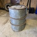 889587-1 Old oil barrel
