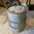 889587-2 Old oil barrel