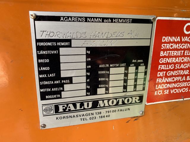 809528-20 Horse transport Volvo F 406-4X2 1V - 1978