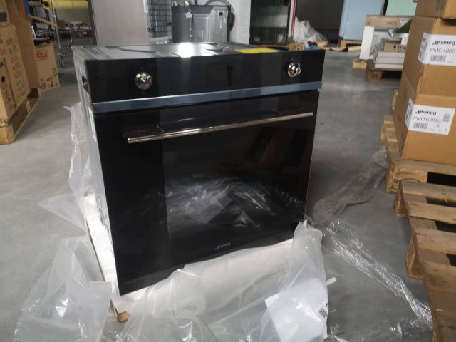 880268-1 Thermo-ventilated Oven SMEG SF6101TVN1