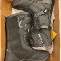885231-1 Mc boots. Falco mixto 2 avd. Size 42. Brand new. FREE SHIPPING Low reservation prices