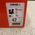 885231-4 Mc boots. Falco mixto 2 avd. Size 42. Brand new. FREE SHIPPING Low reservation prices