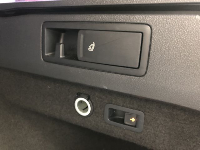 884640-30 Volkswagen Passat Variant 2.0 TDi BlueMotion - 2015