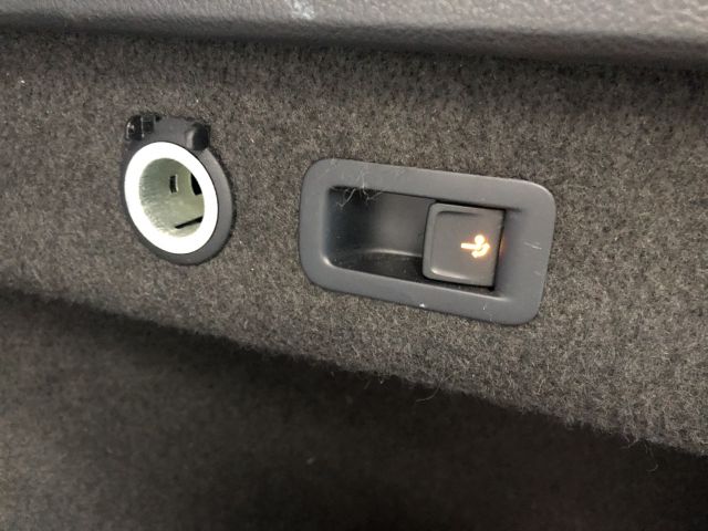 884640-31 Volkswagen Passat Variant 2.0 TDi BlueMotion - 2015