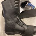 885243-3 Mc boots. Lindstrand's splash. Size 41. New. FREE SHIPPING, Low reservation prices