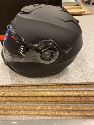 890204-2 Mc helmet. Caberg Droid matt black size xs. New