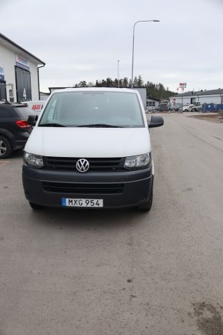 890096-2 Volkswagen Caravelle 2.0 TDI - 2013