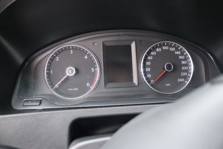 890096-12 Volkswagen Caravelle 2.0 TDI - 2013