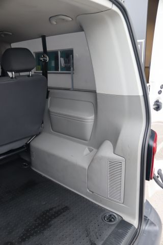 890096-33 Volkswagen Caravelle 2.0 TDI - 2013