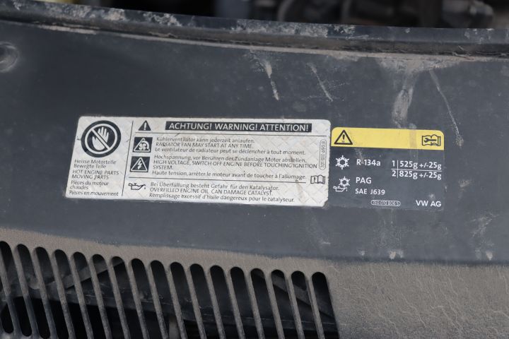 890096-39 Volkswagen Caravelle 2.0 TDI - 2013