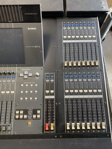 866609-4 Digital mixer YAMAHA - M7CL48