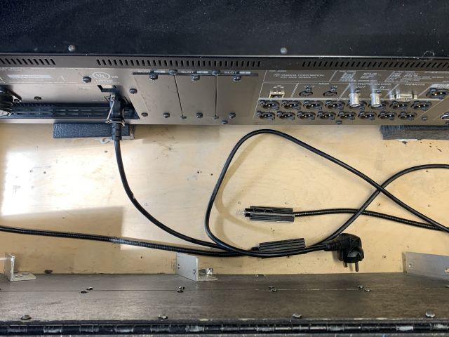 866609-12 Digital mixer YAMAHA - M7CL48