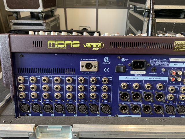 866616-4 Mixer table - Midas Venice 320