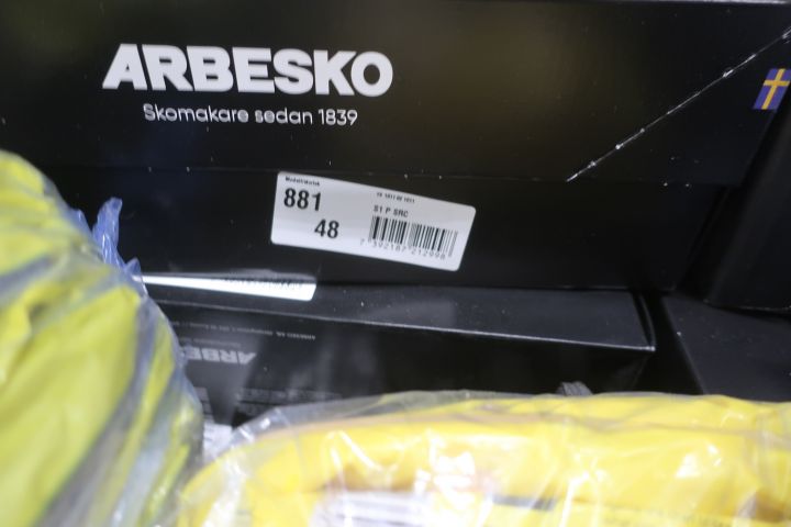 890110-5 Lot with work gloves HyFlex, Guide and Ansell etc.