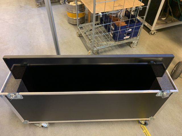 803076-5 Toshiba lcd display TD-E501 incl. stand and case