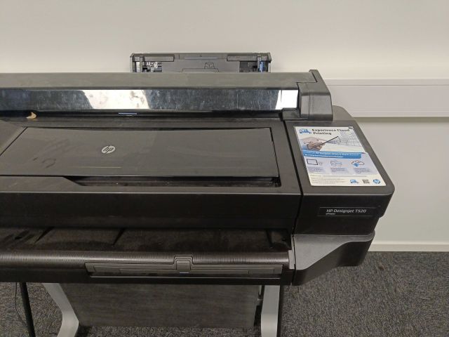 826382-5 Large screen printer HP Designjet T520