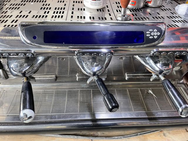 890533-5 Espresso machine FAEMA EMBLEMA A / 3 AutoSteam Milk4 - Tall Cup Version