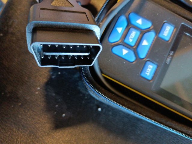 688606-4 Error code reader for vehicles