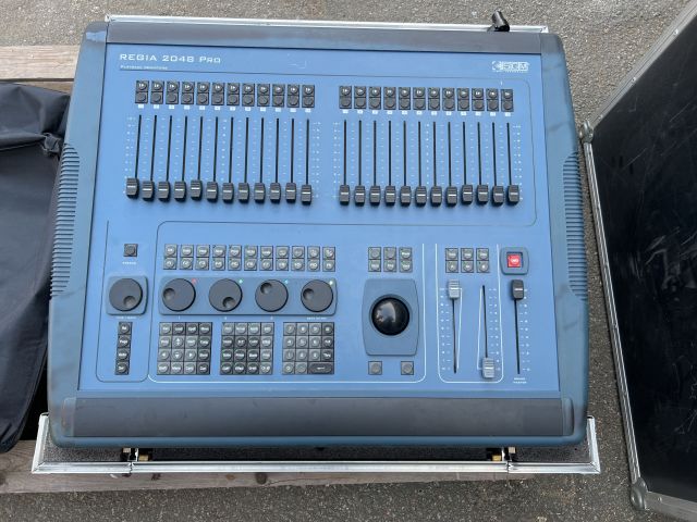 848850-2 Light table SGM Regia 2048 PRO