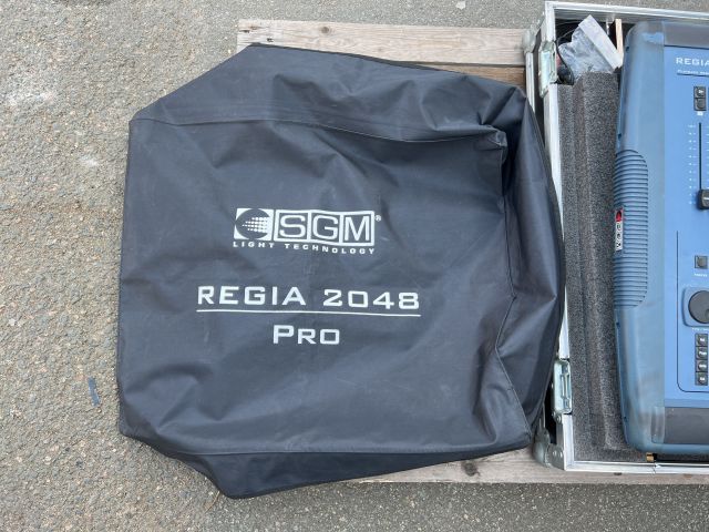 848850-3 Light table SGM Regia 2048 PRO