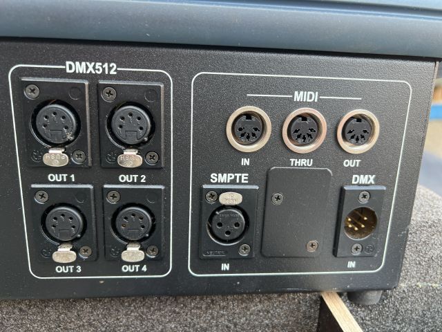 848850-6 Light table SGM Regia 2048 PRO