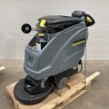 890162-1 Cleaning machine Kärcher B40 - 2015 - 136h (broken float, no suction strip)