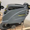 890162-2 Cleaning machine Kärcher B40 - 2015 - 136h (broken float, no suction strip)