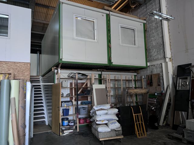Crew booth 20 feet, 1 pc - PS Auction - We value the future - Largest ...