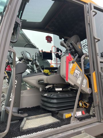 870587-61 Wheel excavator Volvo EW160E, 8765h -16