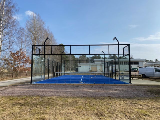 891792-4 2 complete paddle courts, duo, 10x20m [NEW and not mounted]