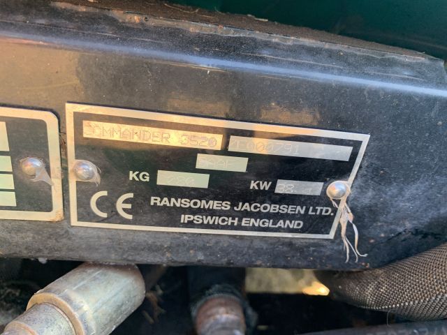 876646-26 Fairway mower Ransomes Commander 3520