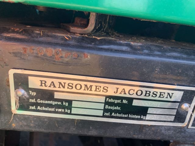 876646-29 Fairway mower Ransomes Commander 3520